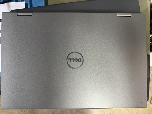 Dell Inspiron 15 — ‏15.6 אינץ׳, i7 דור 7, ‏16GB, ‏477GB SSD, מטען מקורי — תמונה 4