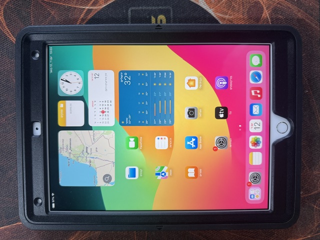 Apple iPad (דור 6) 9.7 אינץ׳ Cellular — עם תקשורת סלולרית — תמונה 6