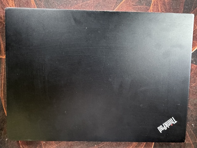 Lenovo ThinkPad E14 — 14 אינץ׳, i5 דור 10, 16GB RAM, 512GB SSD, מטען מקורי — תמונה 4