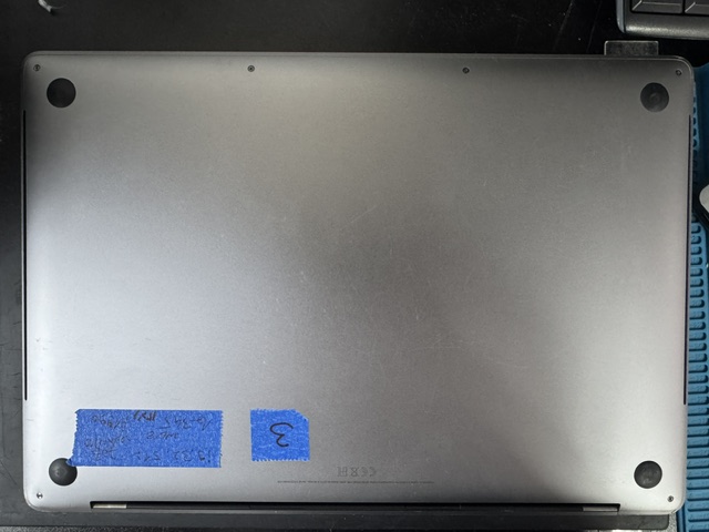 MacBook Pro 15" 2019 — כסוף, i9, 32GB RAM, 512GB SSD — תמונה 5