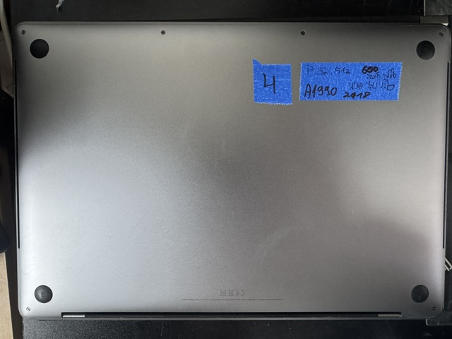 MacBook Pro 15 אינץ׳ 2018 — i7, ‏32GB, ‏512GB SSD, מטען מקורי — תמונה 5